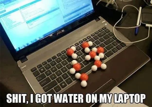 Cómo manejar un MacBook dañado por agua y reseña de reparación en One Point Repair-1