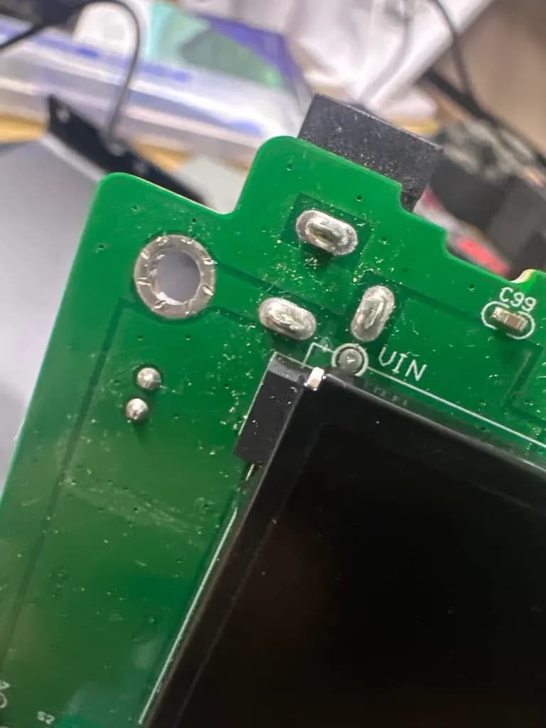 Historia de un intento fallido de reparación del Valeton GP-100-6